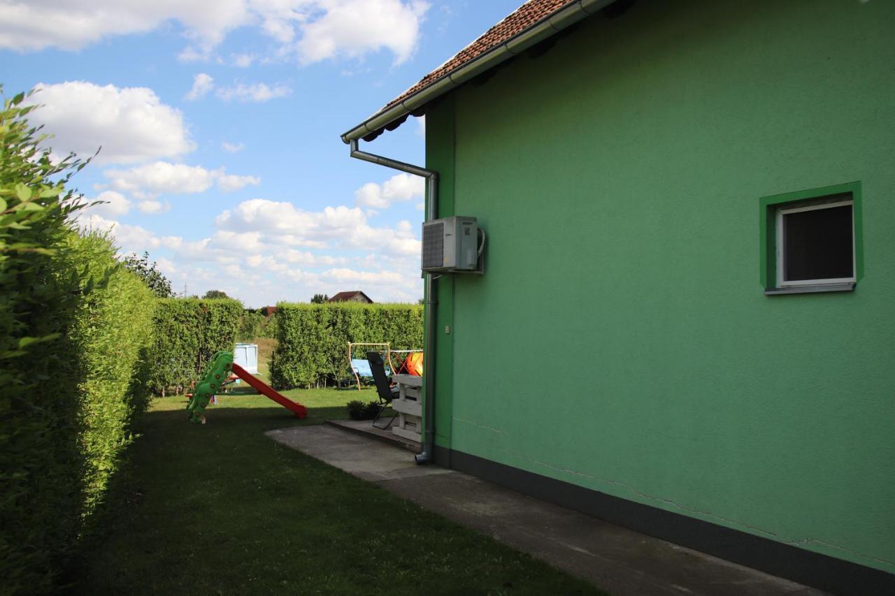 Charming Studio Masa Palic Exterior photo