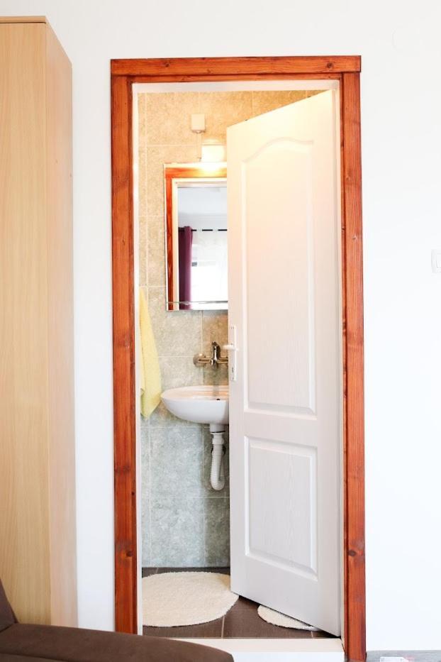 Charming Studio Masa Palic Exterior photo
