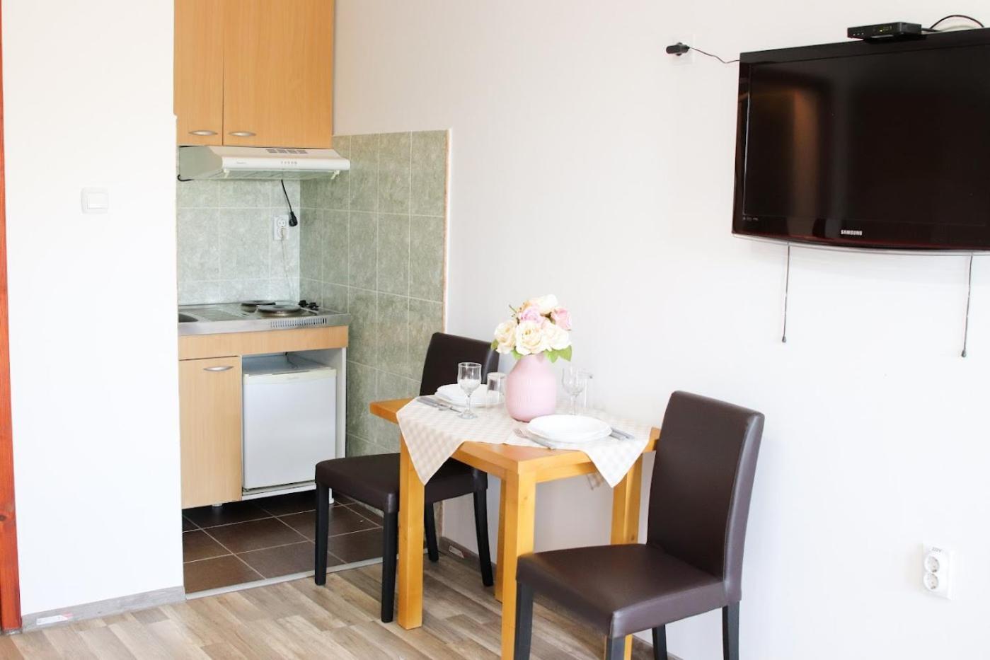 Charming Studio Masa Palic Exterior photo